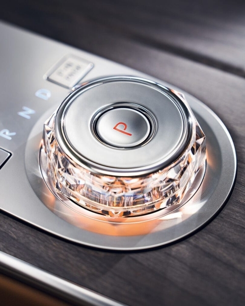 Hyundai G80, Поворотный селектор коробки передач (Shift-By-Wire)