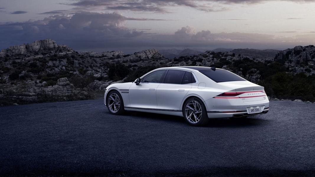 Hyundai G90,  Терезелер